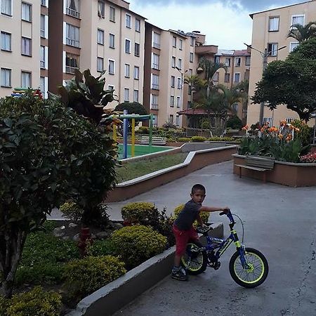 Torres Del Rio Appartement Armenia  Buitenkant foto